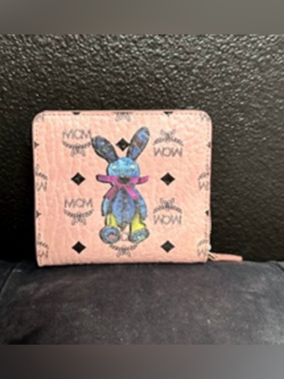 MCM RARE Limited Edition Visetos Pink Leather Painted Rabbit Zip Wallet Y2K Pink
